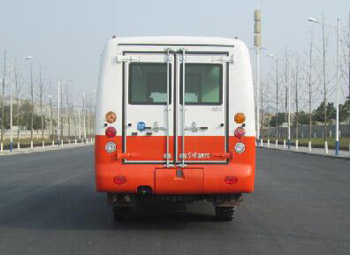 東風(fēng)牌四驅(qū)越野客車
