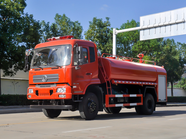 國六-四驅(qū)消防灑水車